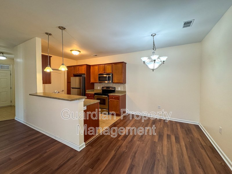 Charming 3 Bed 2 Bath Condo in Fayetteville property image