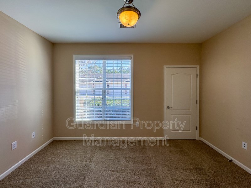 Charming 3 Bed 2 Bath Condo in Fayetteville property image