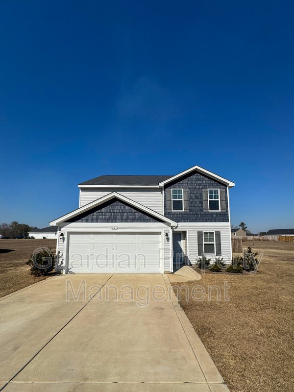 Spacious 4 Bed 2.5 Bath Home with Flex Rooms property image