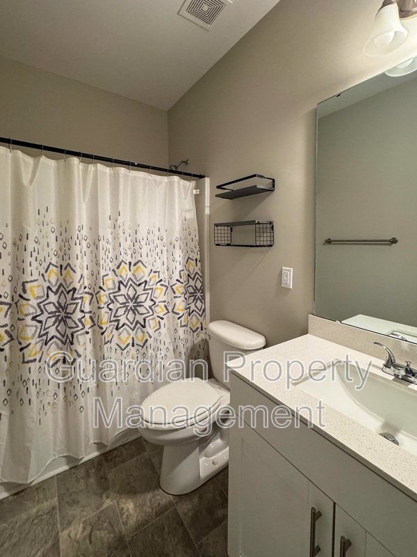 Beautiful 4 Bed 3 Bath Home with Bonus Room property image