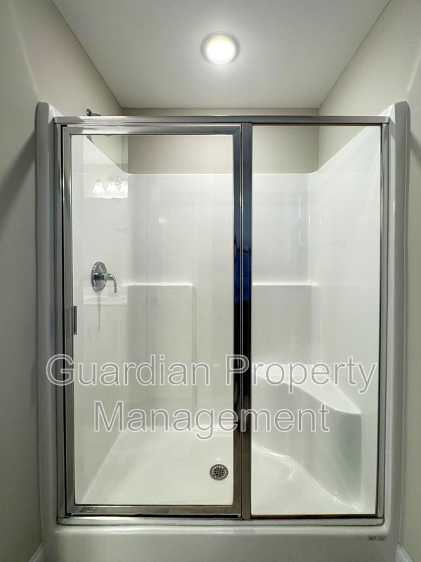 Beautiful 4 Bed 3 Bath Home with Bonus Room property image