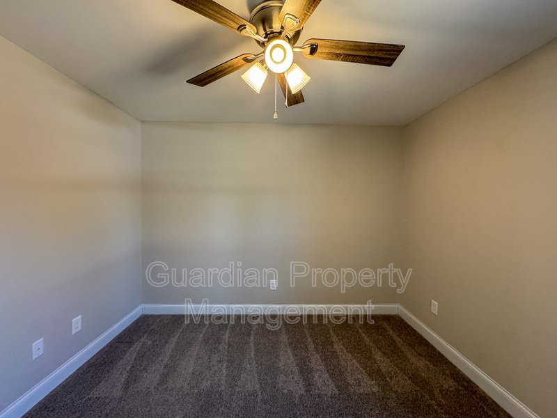 Beautiful 4 Bed 3 Bath Home with Bonus Room property image