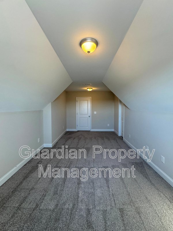 Beautiful 4 Bed 3 Bath Home with Bonus Room property image