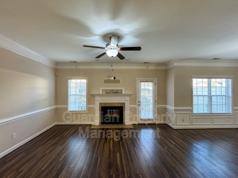 Lovely 3 Bed 2.5 Bath Townhome with Community Amenities property image