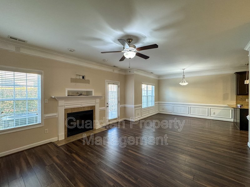 Lovely 3 Bed 2.5 Bath Townhome with Community Amenities property image