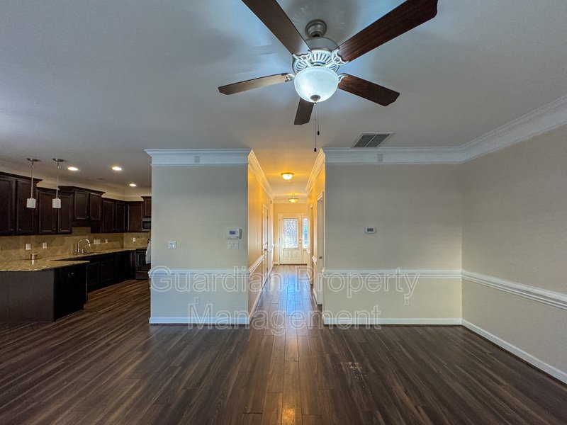 Lovely 3 Bed 2.5 Bath Townhome with Community Amenities property image