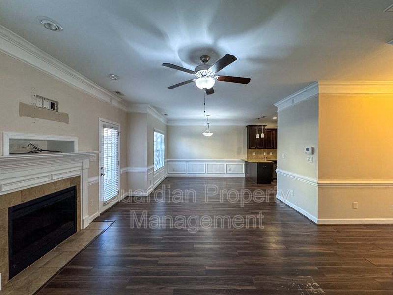 Lovely 3 Bed 2.5 Bath Townhome with Community Amenities property image