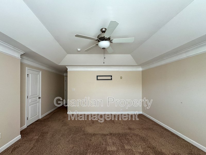 Lovely 3 Bed 2.5 Bath Townhome with Community Amenities property image