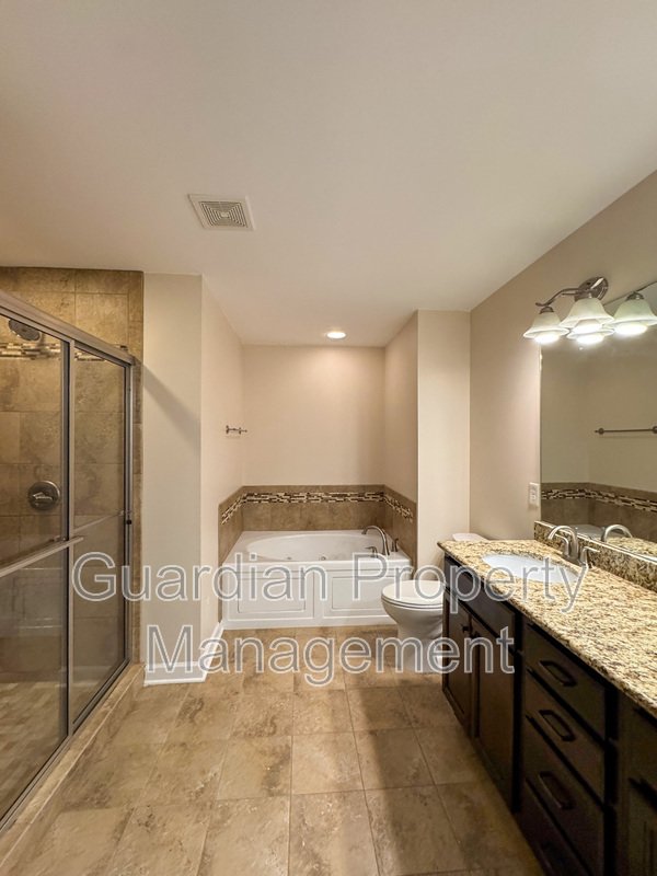 Lovely 3 Bed 2.5 Bath Townhome with Community Amenities property image