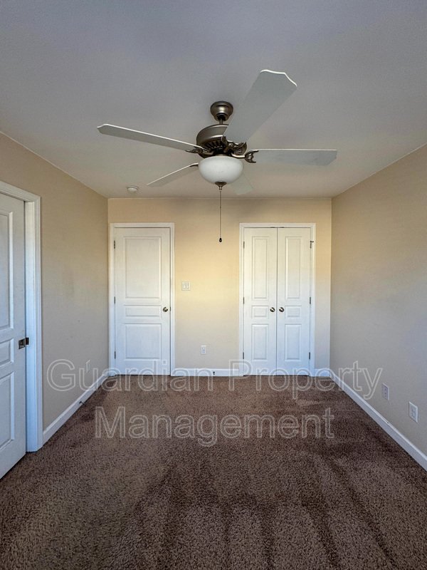 Lovely 3 Bed 2.5 Bath Townhome with Community Amenities property image