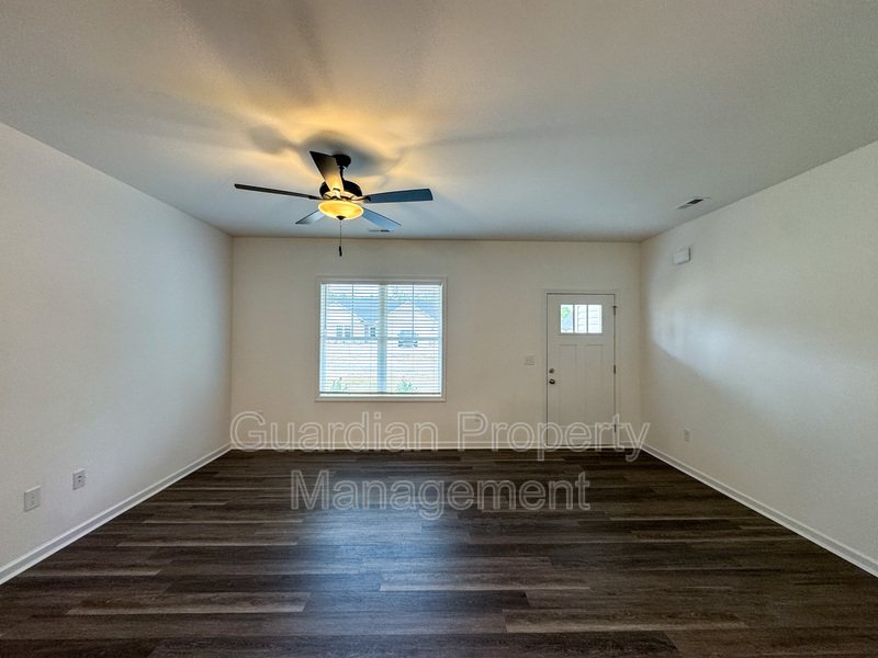 Beautiful 3 Bed 2 Bath Home in Raeford property image