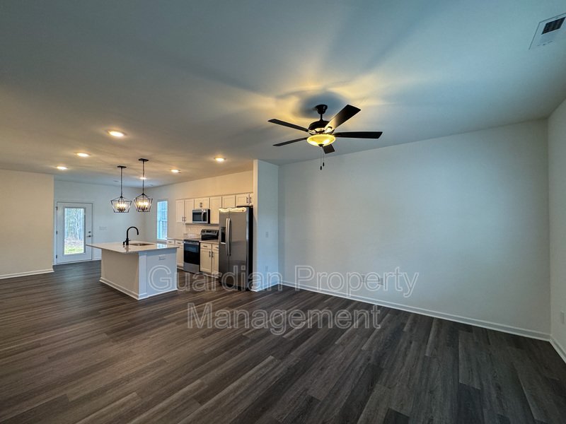 Beautiful 3 Bed 2 Bath Home in Raeford property image