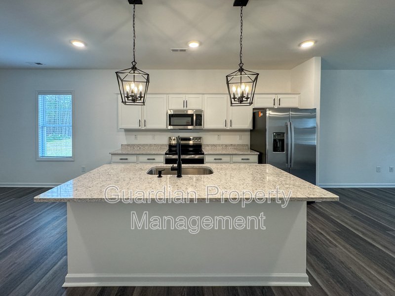 Beautiful 3 Bed 2 Bath Home in Raeford property image