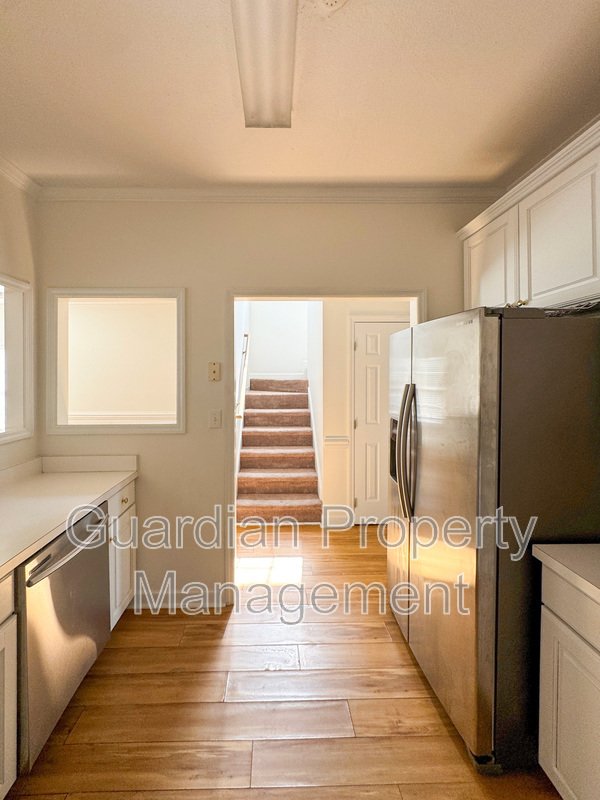 Charming 3 Bed 2.5 Bath Home in Gated Community property image