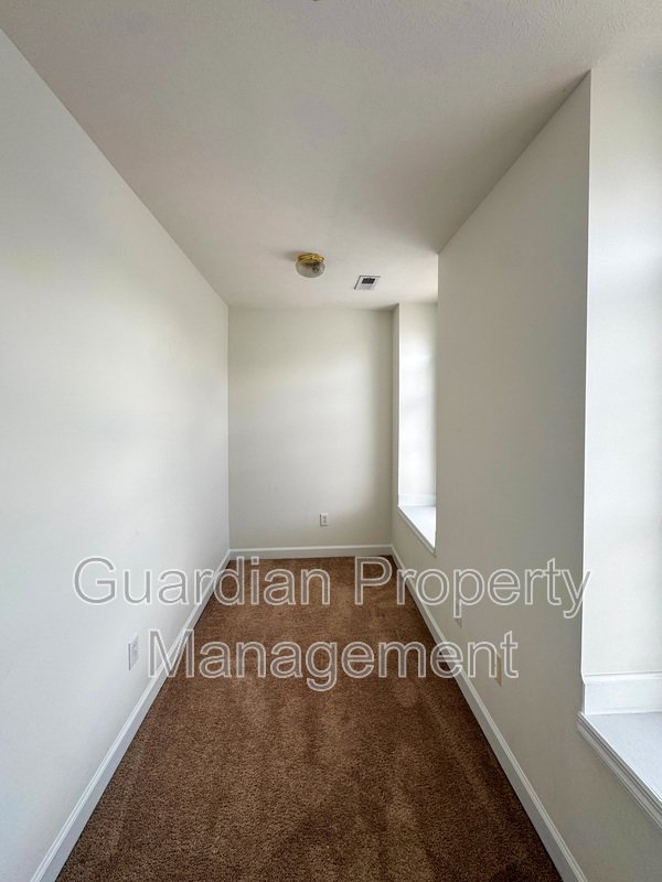 Charming 3 Bed 2.5 Bath Home in Gated Community property image