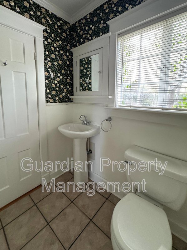 Stunning 4 Bed 4 Bath Haymount Home property image