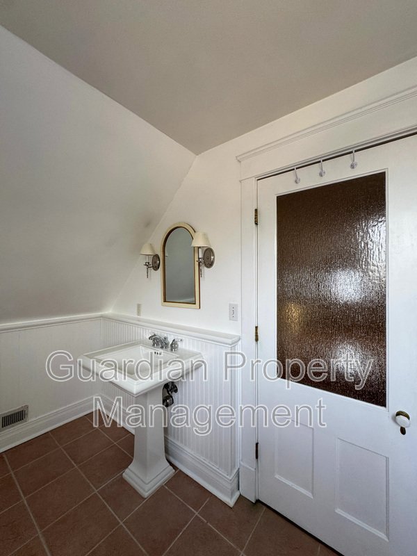 Stunning 4 Bed 4 Bath Haymount Home property image