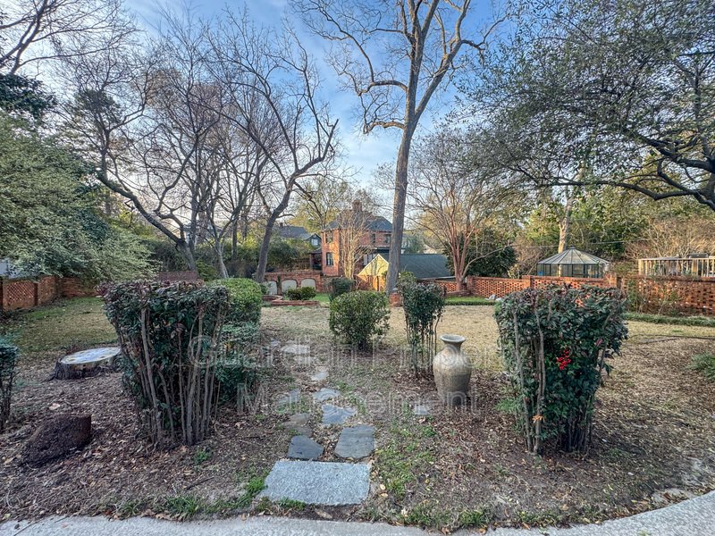 Stunning 4 Bed 4 Bath Haymount Home property image