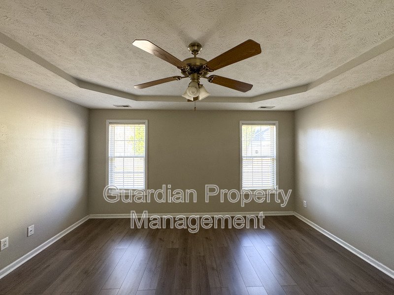 Lovely 3 Bed 2 Bath Home with Bonus Room property image