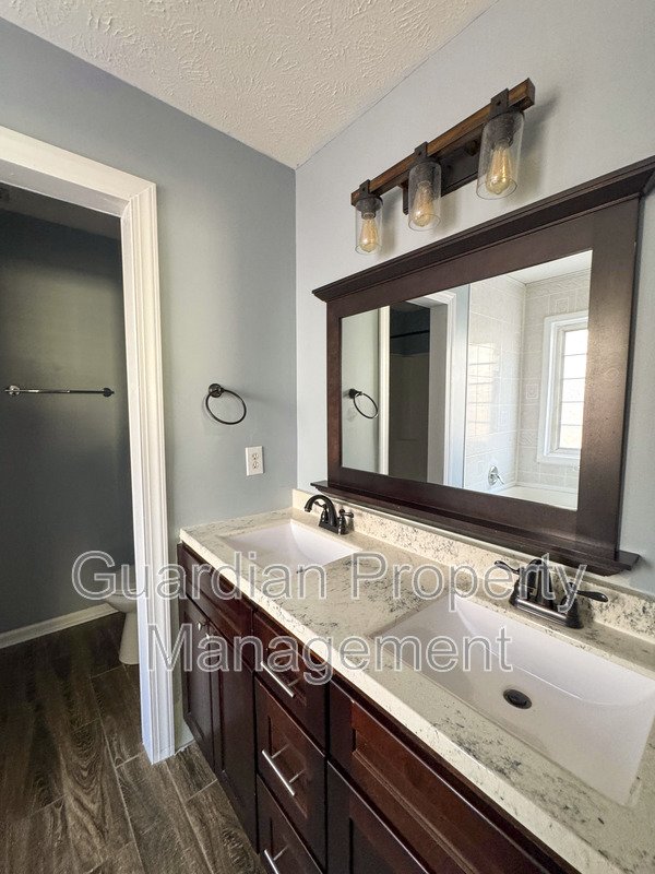 Lovely 3 Bed 2 Bath Home with Bonus Room property image