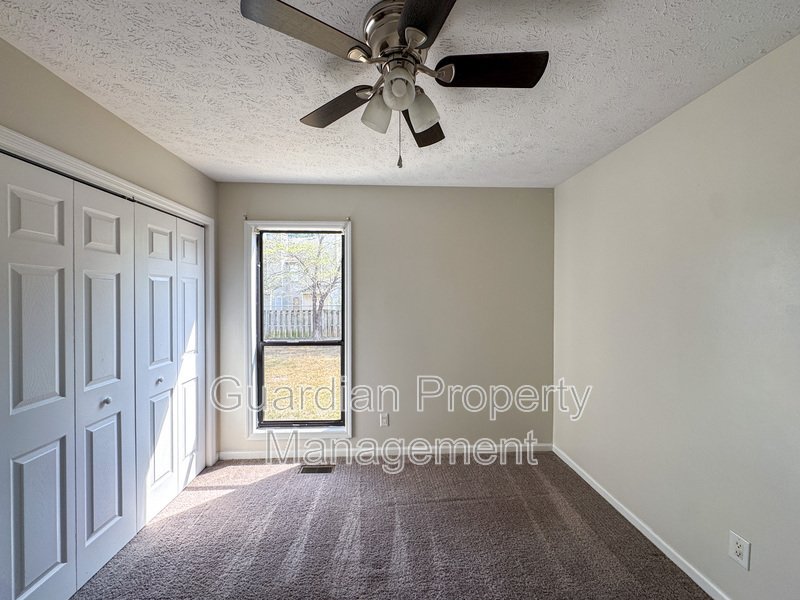 Beautiful 3 Bed 2 Bath Home with Fenced Backyard property image