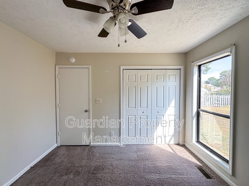 Beautiful 3 Bed 2 Bath Home with Fenced Backyard property image