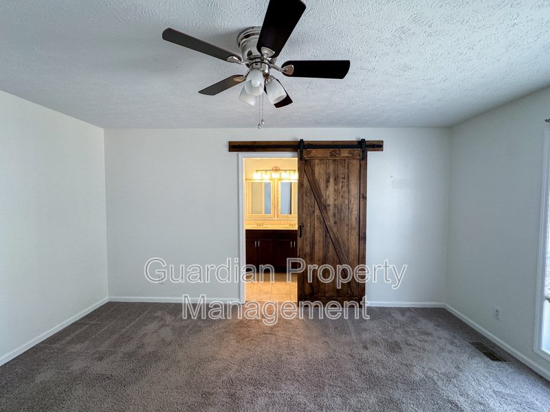 Beautiful 3 Bed 2 Bath Home with Fenced Backyard property image