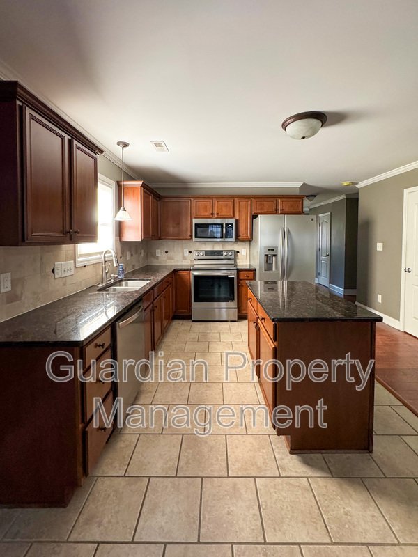 Lovely 3 Bed 2.5 Bath Home in Fayetteville property image