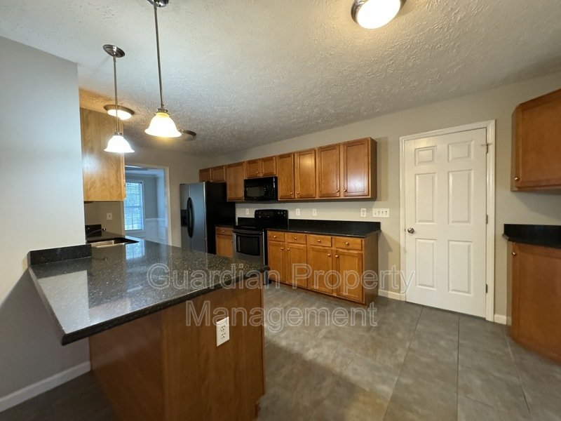 Spacious 4 Bed 2.5 Bath Home in Carolina Lakes property image