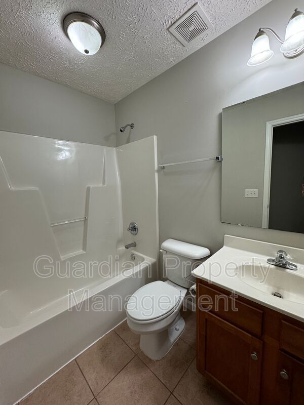 Spacious 4 Bed 2.5 Bath Home in Carolina Lakes property image