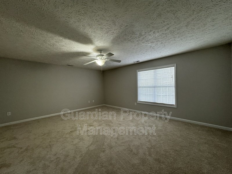 Spacious 4 Bed 2.5 Bath Home in Carolina Lakes property image