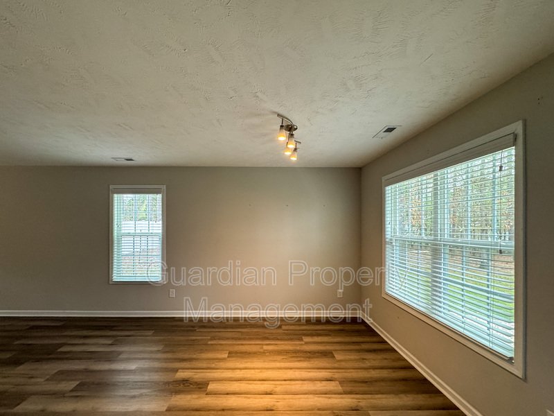 Well-Maintenance 4 Bed 2.5 Bath Hoke County Home property image