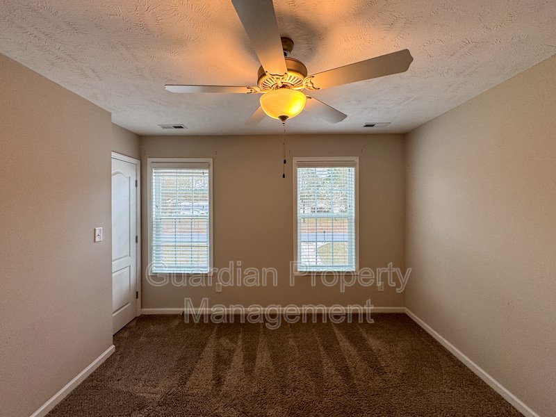 Well-Maintenance 4 Bed 2.5 Bath Hoke County Home property image