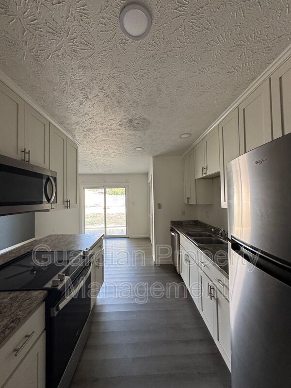 Charming 3 Bed 2 Bath Home with Fenced Yard property image