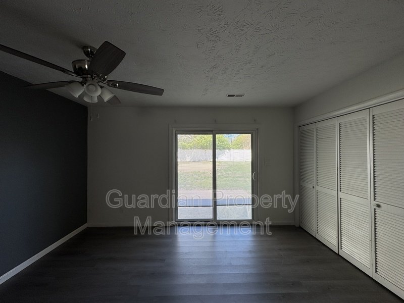 Charming 3 Bed 2 Bath Home with Fenced Yard property image