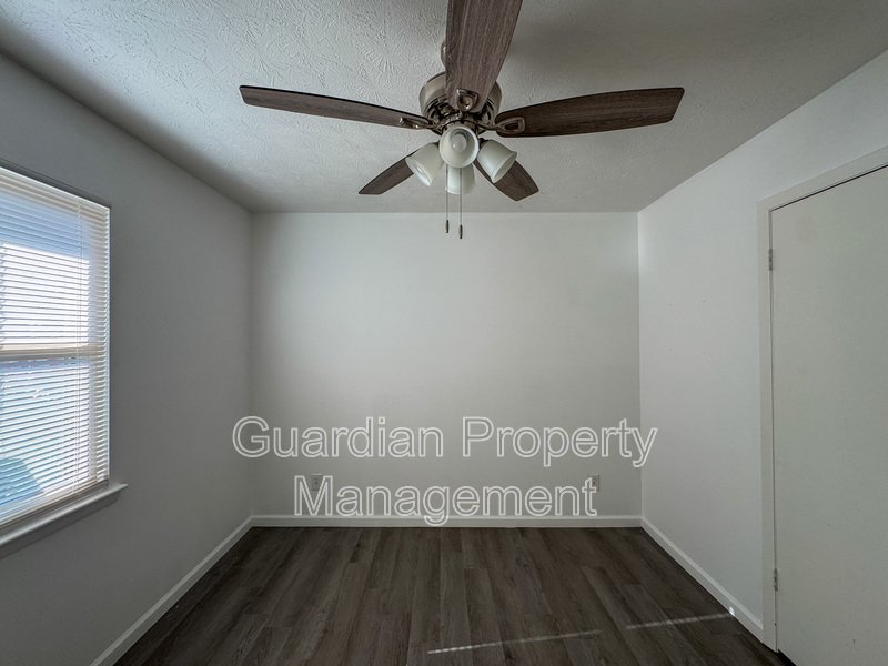 Charming 3 Bed 2 Bath Home with Fenced Yard property image