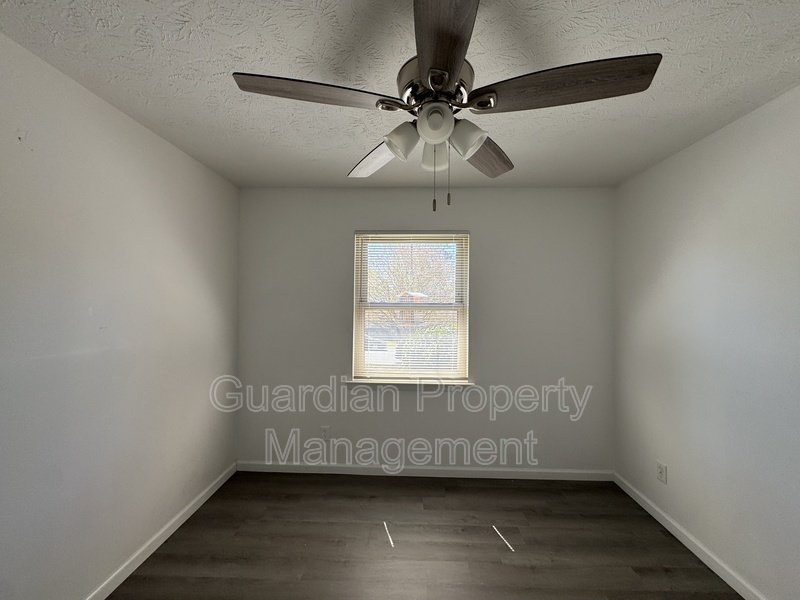 Charming 3 Bed 2 Bath Home with Fenced Yard property image