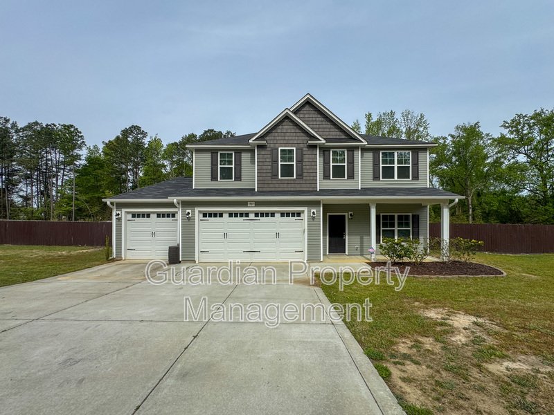 Beautiful 4 Bed 2.5 Bath Home with Fenced Backyard property image