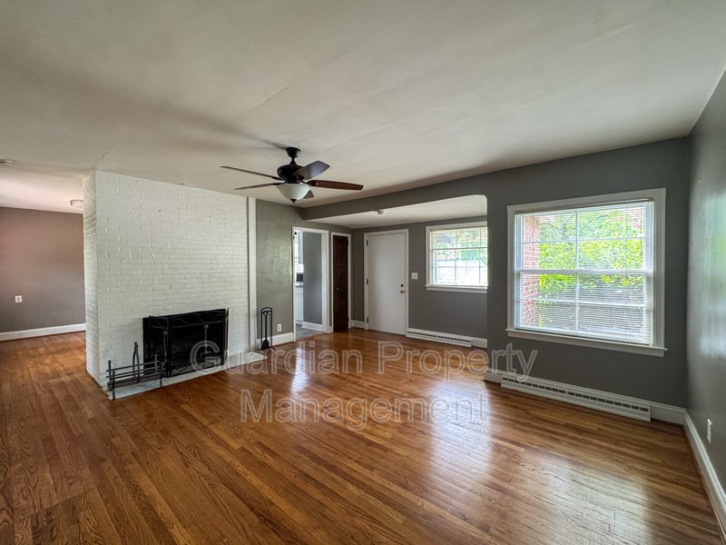 Charming 3 Bed 2 Bath Fayetteville Home property image