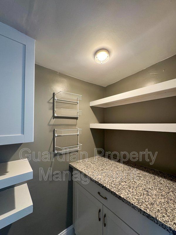 Charming 3 Bed 2 Bath Fayetteville Home property image