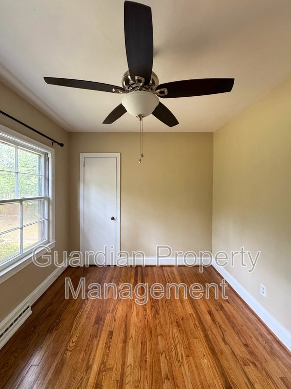 Charming 3 Bed 2 Bath Fayetteville Home property image