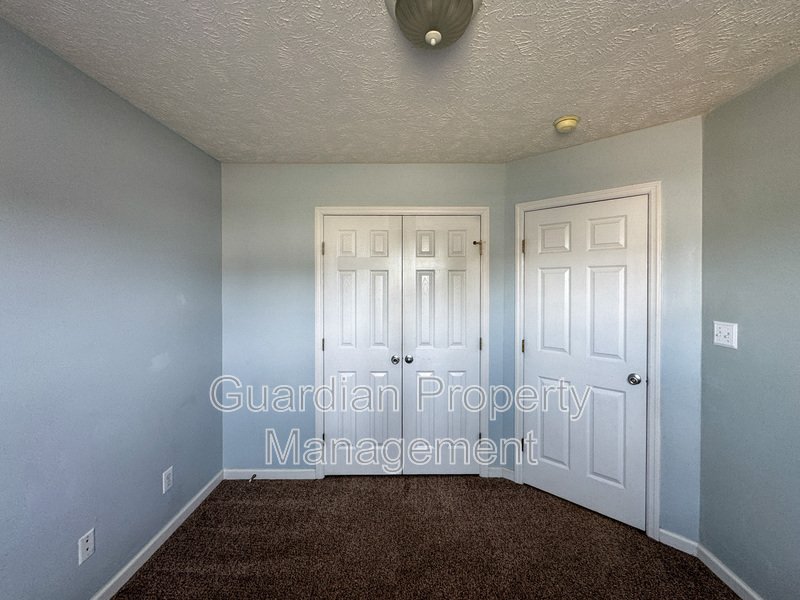 Charming 3 Bed 2 Bath Home with Bonus Room property image