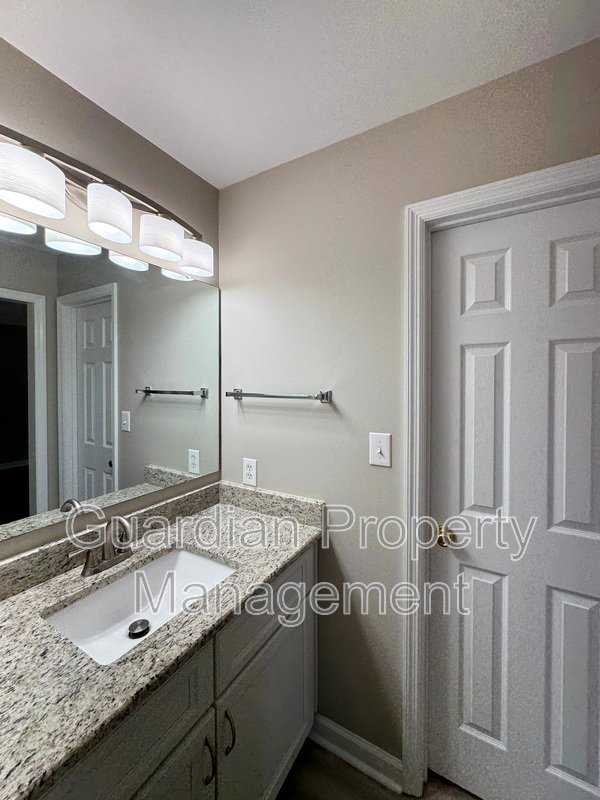 Charming 4 Bed 2 Bath Home in Jack Britt property image