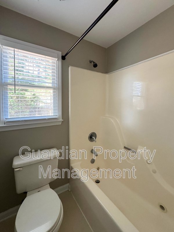 Charming 4 Bed 2 Bath Home in Jack Britt property image