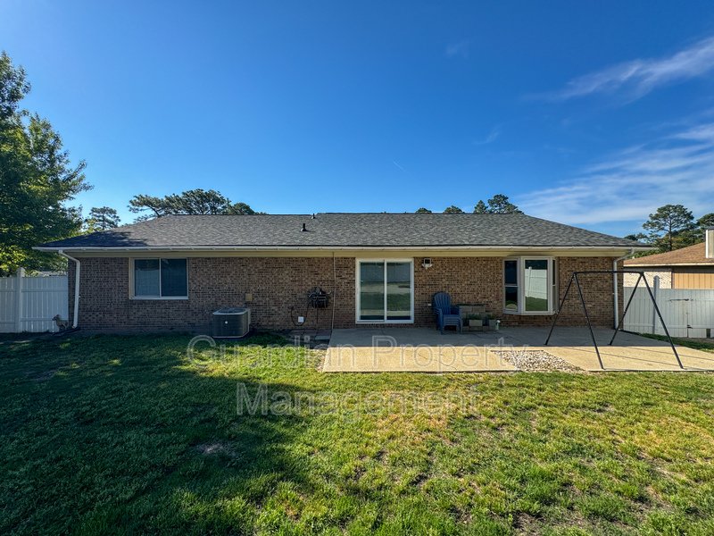 Charming 3 Bed 2 Bath Home with Fenced Yard property image