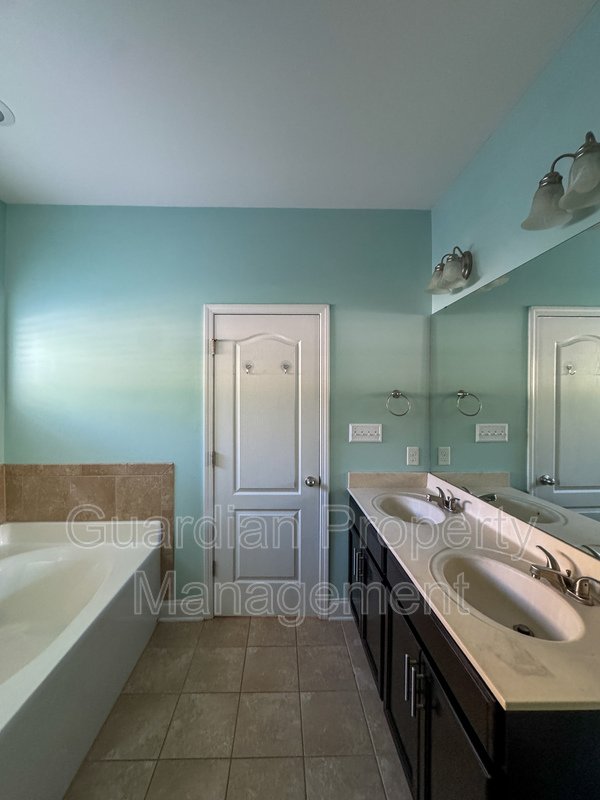 Attractive 3 Bed 2 Bath Home in Westgate property image