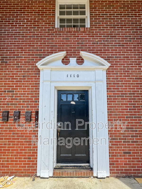 Conveniently Located 2 Bed 1.5 First Floor Unit property image