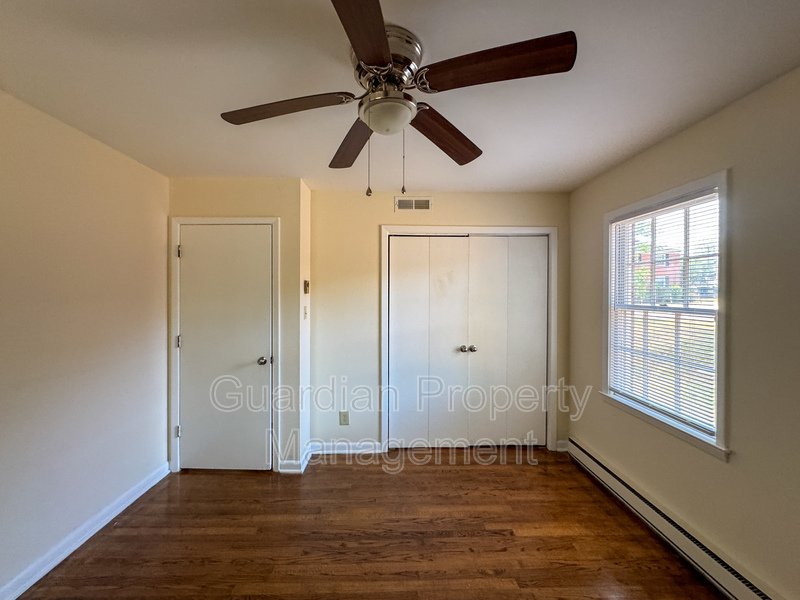Conveniently Located 2 Bed 1.5 First Floor Unit property image