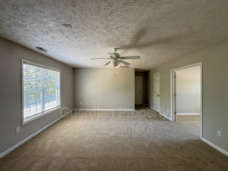 Spacious 4 Bed 2.5 Bath Home in Carolina Lakes property image