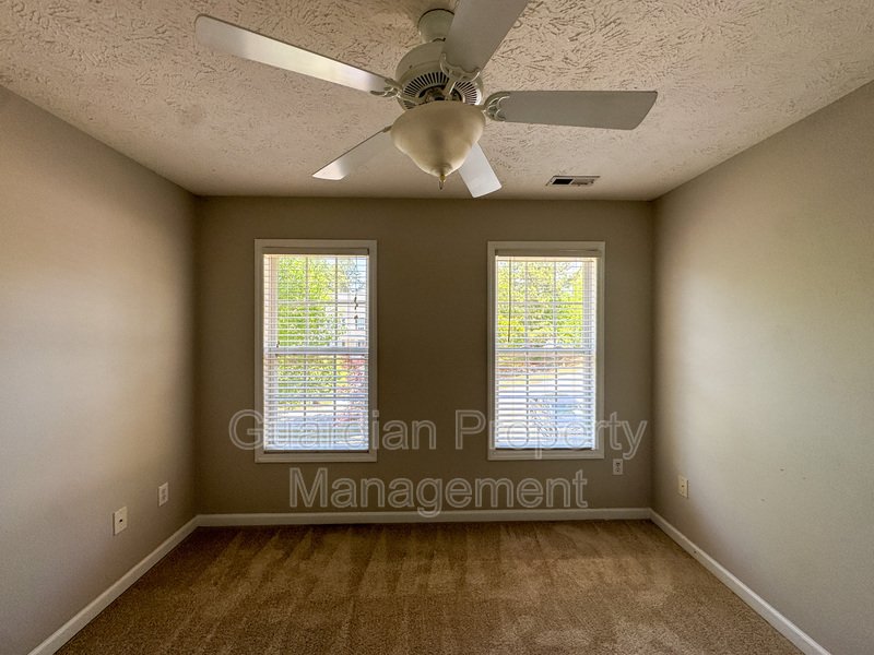 Spacious 4 Bed 2.5 Bath Home in Carolina Lakes property image